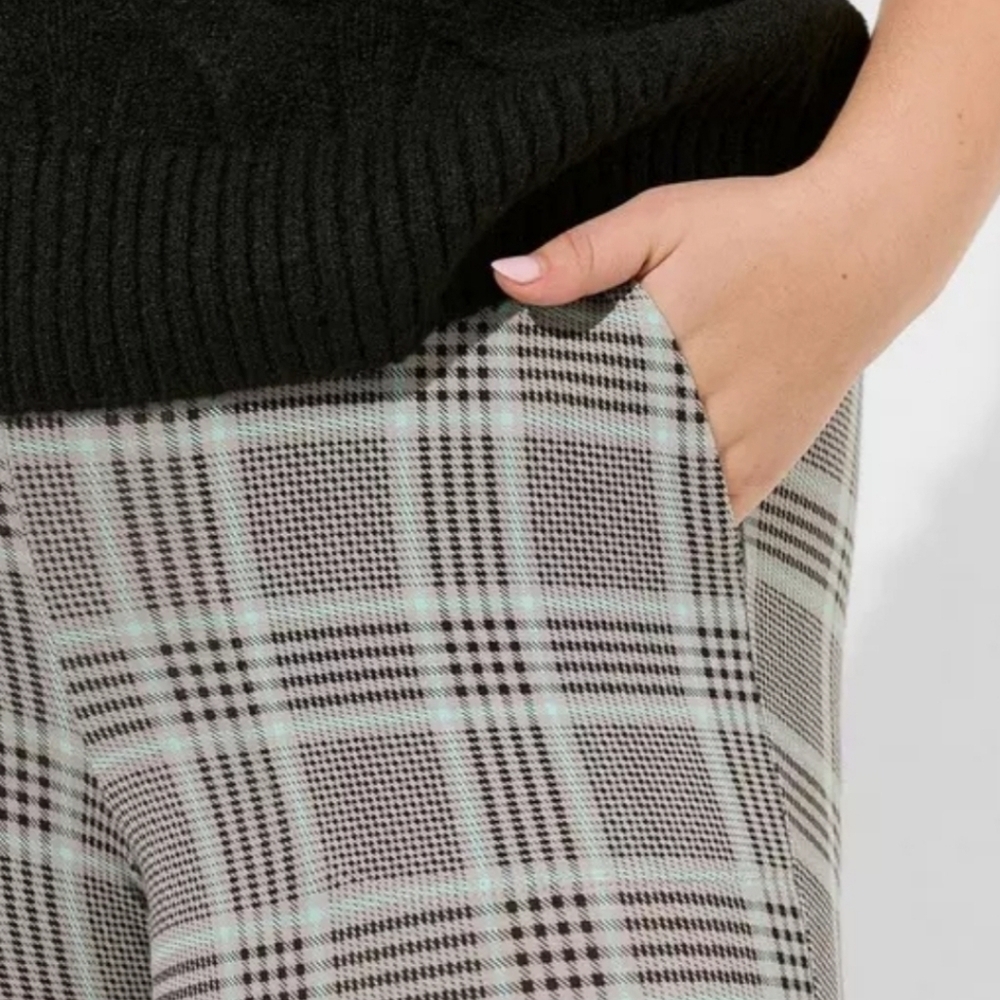 Torrid Gray Checkered Leggings - Picture 6 of 7